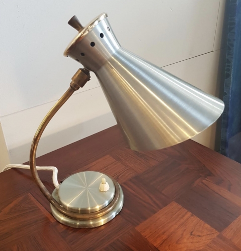 Australian Desk Lamp by Daydream