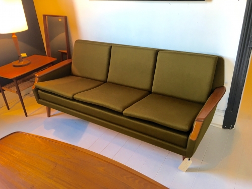 1950s 3 str lounge