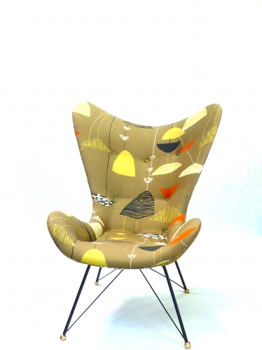 Chair in  Lucian day Calyx