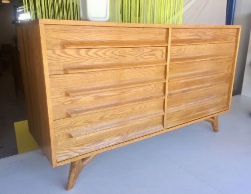 American Mid Century Oak 8-drawer Dresser