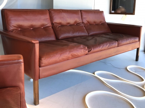 Danish Mid-Century Rosewood and Leather High Quality Sofa (down-filled)